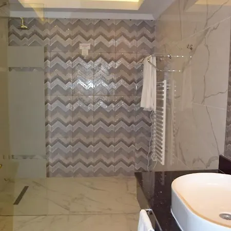 Gulumser Hatun Termal & 4* Derekoy (Aegean)