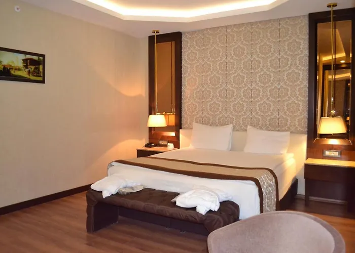 Gulumser Hatun Termal & Dereköy