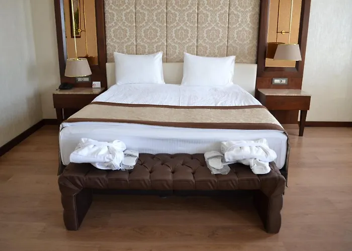 Gulumser Hatun Termal & Hotel Dereköy