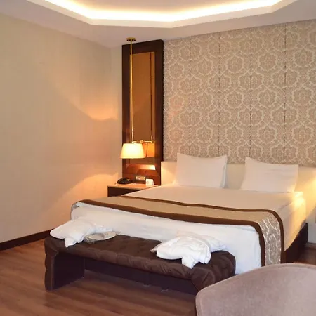 Gulumser Hatun Termal & Dereköy