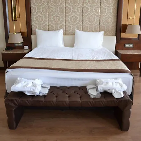 Gulumser Hatun Termal & Otel Dereköy